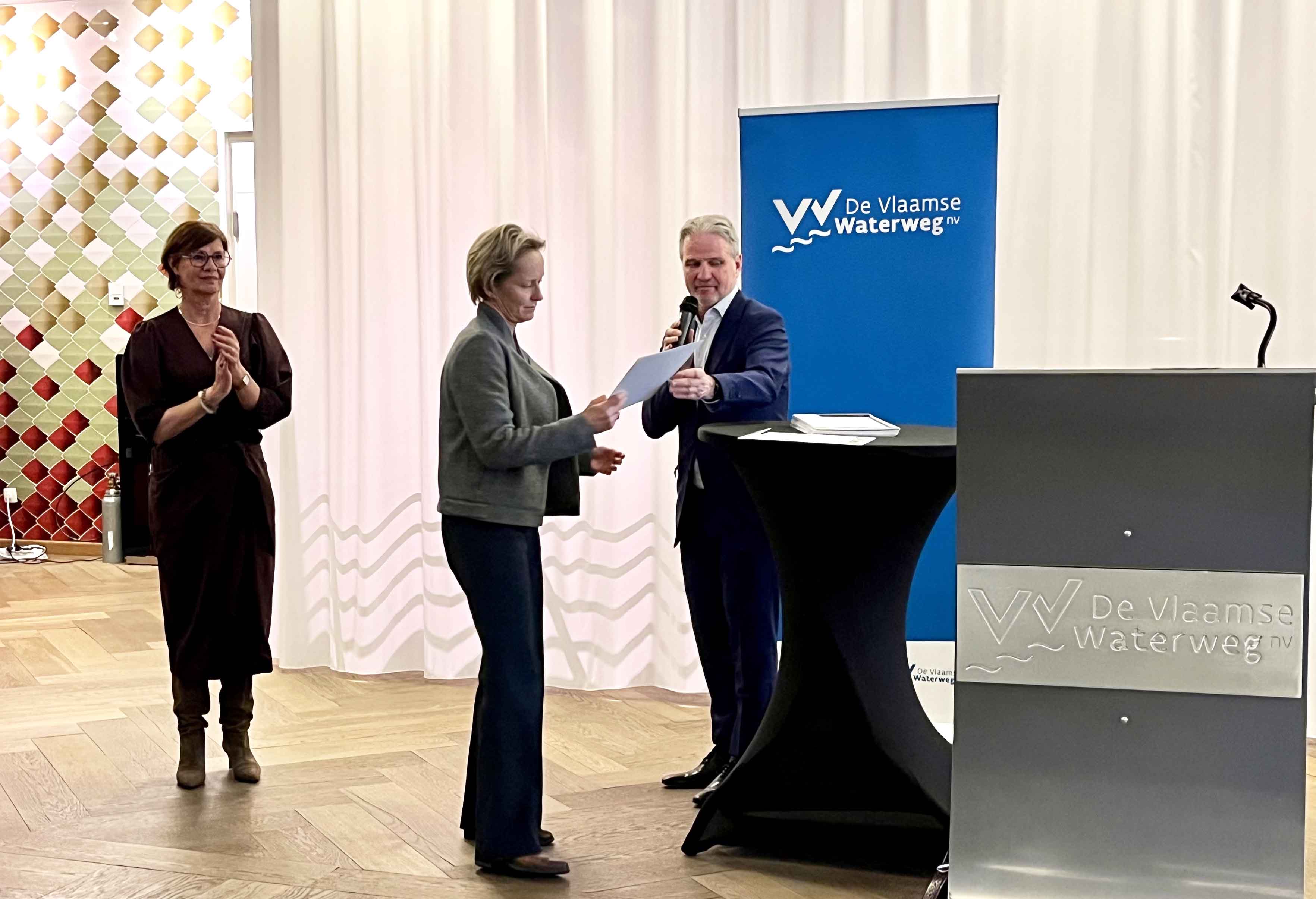 Diploma-uitreiking opleiding brug- en sluisoperator